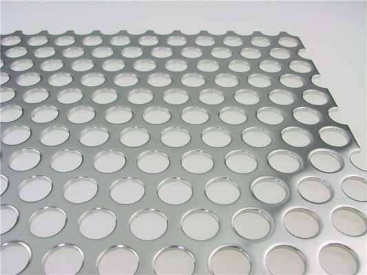 SS309S a perforé la plaque d'acier de solides solubles le trou que rond a poinçonné la feuille 10mm