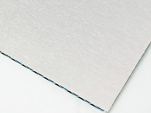 Le plat en aluminium d'Al 1070 balayent Al Sheet pur industriel 2500mm